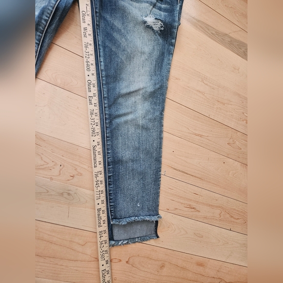 Dollhouse Blue Jeans with Pink Floral Embroidery🌷🌷🌷 - Picture 7 of 9